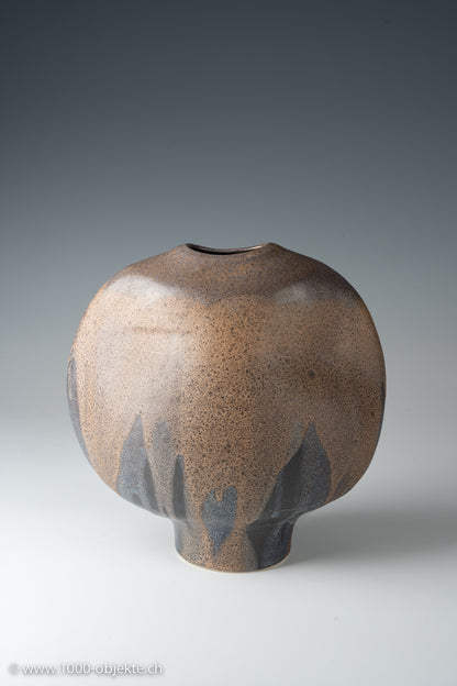 Studio ceramic vase by  Künstler by Heiner H. Balzar