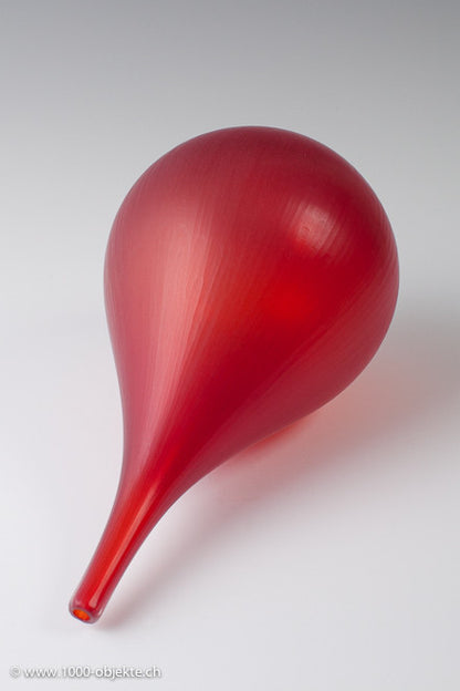 "Red battuto-vase" by Thomas Blank